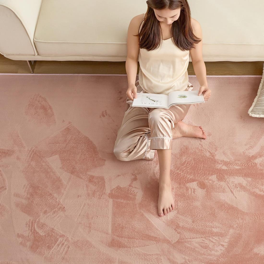 Mensu カーペット ラグ ラグマット 洗える 185×185cm 約2畳 絨毯 フランネルラグ 【至極の肌触り】毛足4mm 滑り止め付 北欧 おしゃれ 抗菌 防臭 オールシーズン 床暖房 ピンク