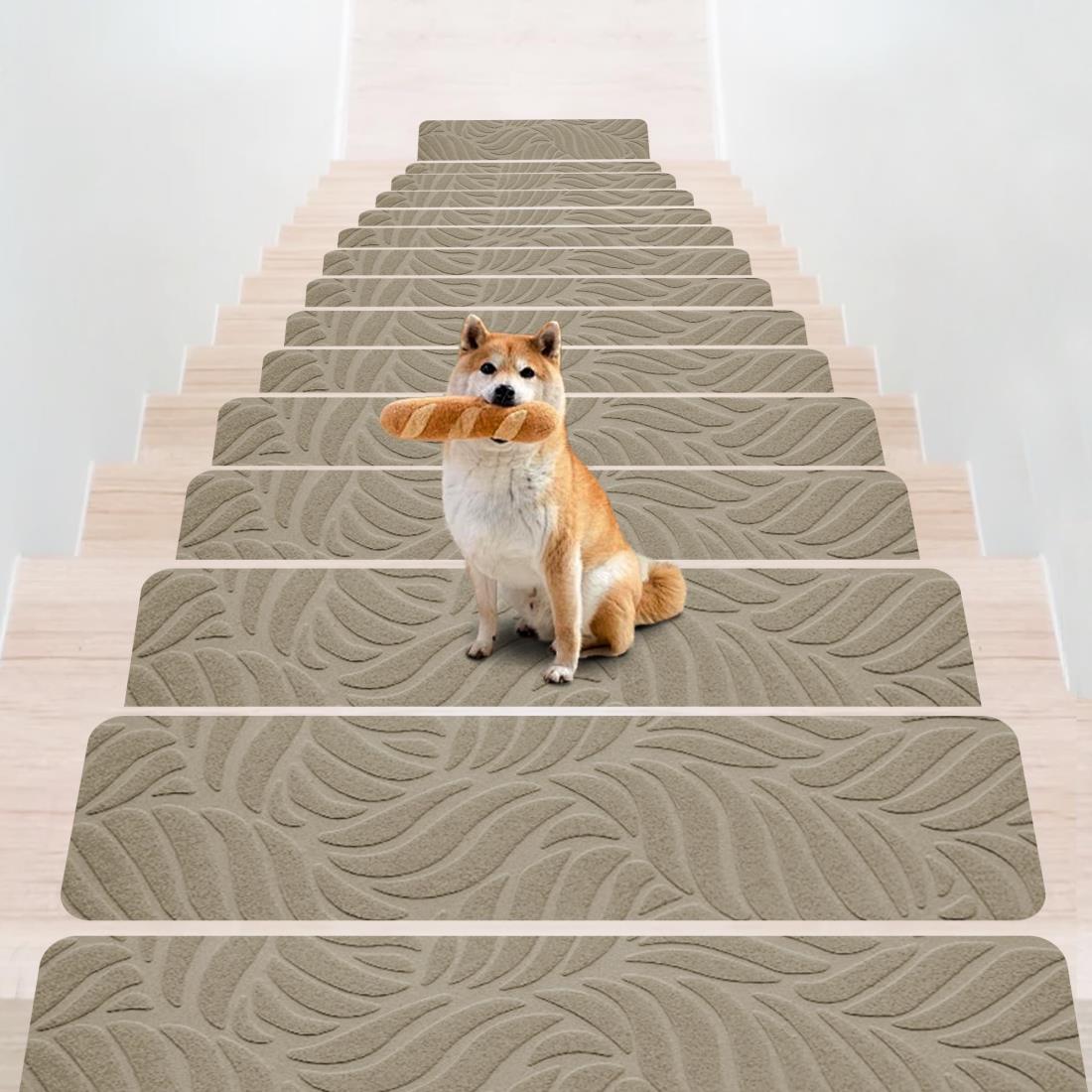 階段マット 階段用滑り止め76X20cm 【15枚入り】XIWEIYI 階段カーペット厚み4mm 階段敷き吸着マット床保護 ステップマット 階段クッション 転倒防止 キズ防止足腰負担軽減 ズレない子供や高齢者 ペットなどの安全対策に 猫犬階段滑り止めマット図案は