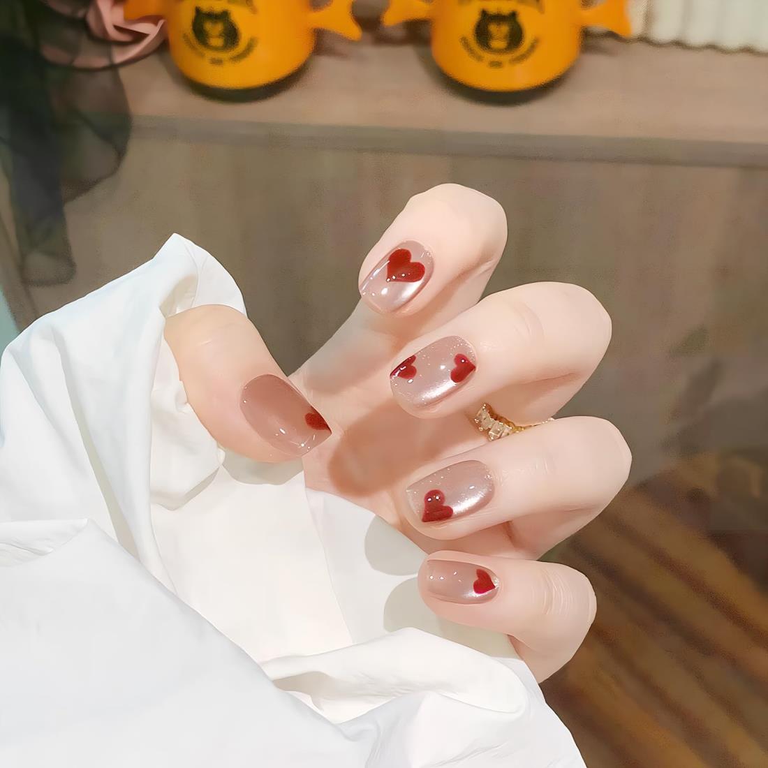 [ALLEVG]ネイルチップ キャッツアイ マグネット おしゃれ 付け爪ゲル化ネイルチップ，ツールキットが付属しています，30枚入 成人式 入学式 卒業式 結婚式 ネイルチップ 手作りネイルチップ 結婚式ネイルチップ 短め 人気 和風 花嫁ネイル 光沢 つけ爪 秋冬のネイルチップ ネ