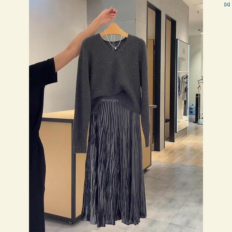 初秋 コーデ 塩系 軽か 上品 グレー ベース セーター レディース プリーツスカート スーツ フル セット