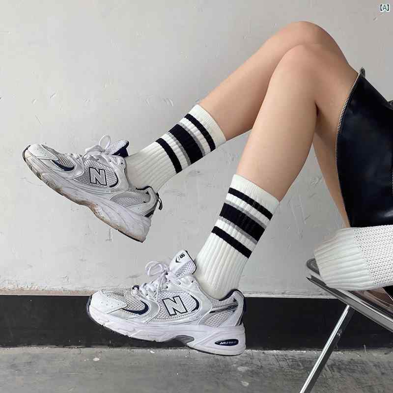夜 指導 室 ニット ソックス レディース 秋 ホワイトストライプ ミッド カーフ コットンソックス イン ブラック レター
