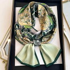 レディース コーデ ファッション小物 小柄 長い 正方形 スカーフ レディース 春秋 グリーン ネック ゲートル シャツ リボン ネクタイ 薄手