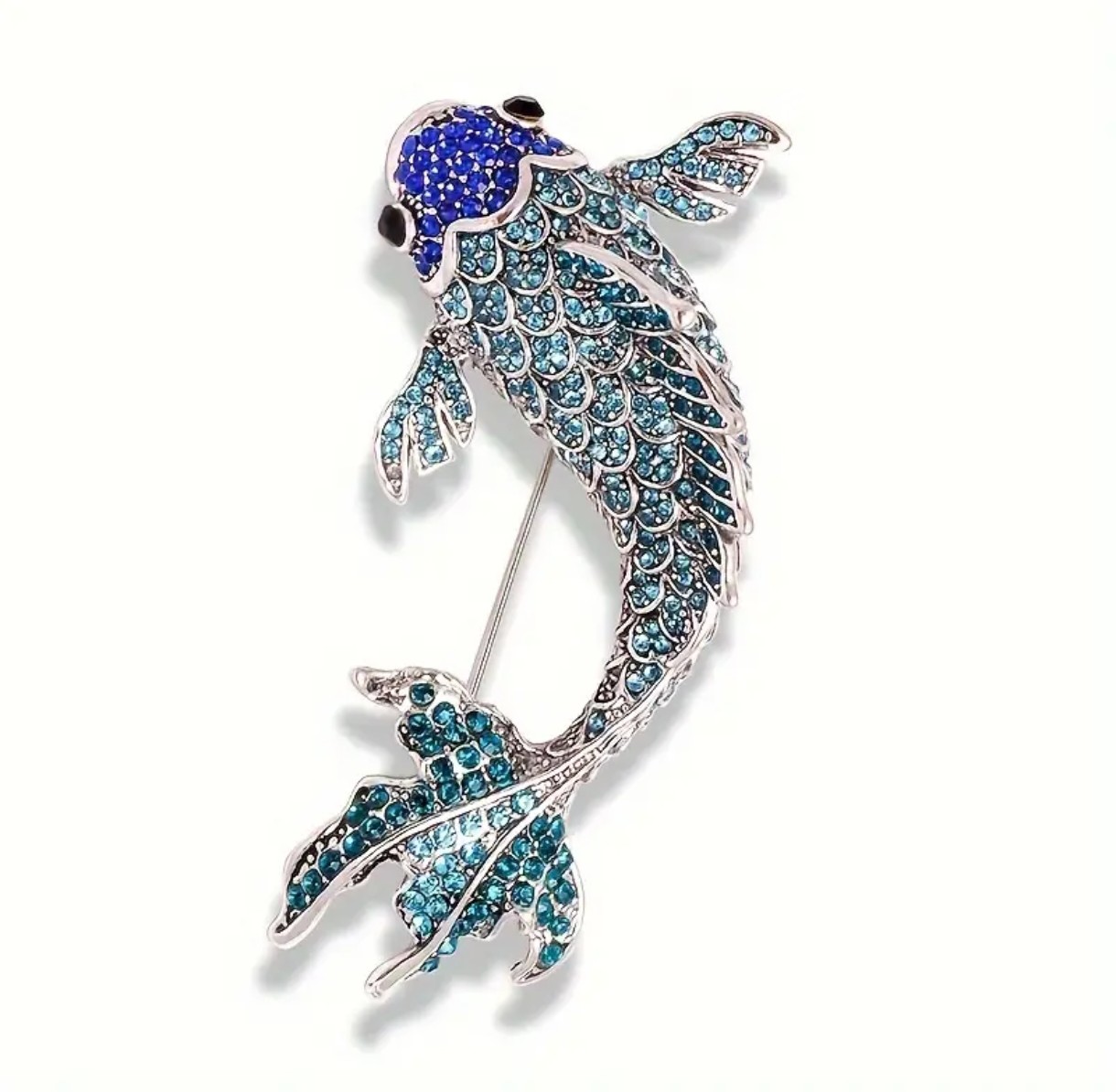 錦鯉のブローチ(ブルー)/鯉 ブローチ/珍しいブローチ/パーティ/イベント/胸元のおしゃれ/結婚式/魚/メンズギフト/ラインストンアクセサリー ブローチ/