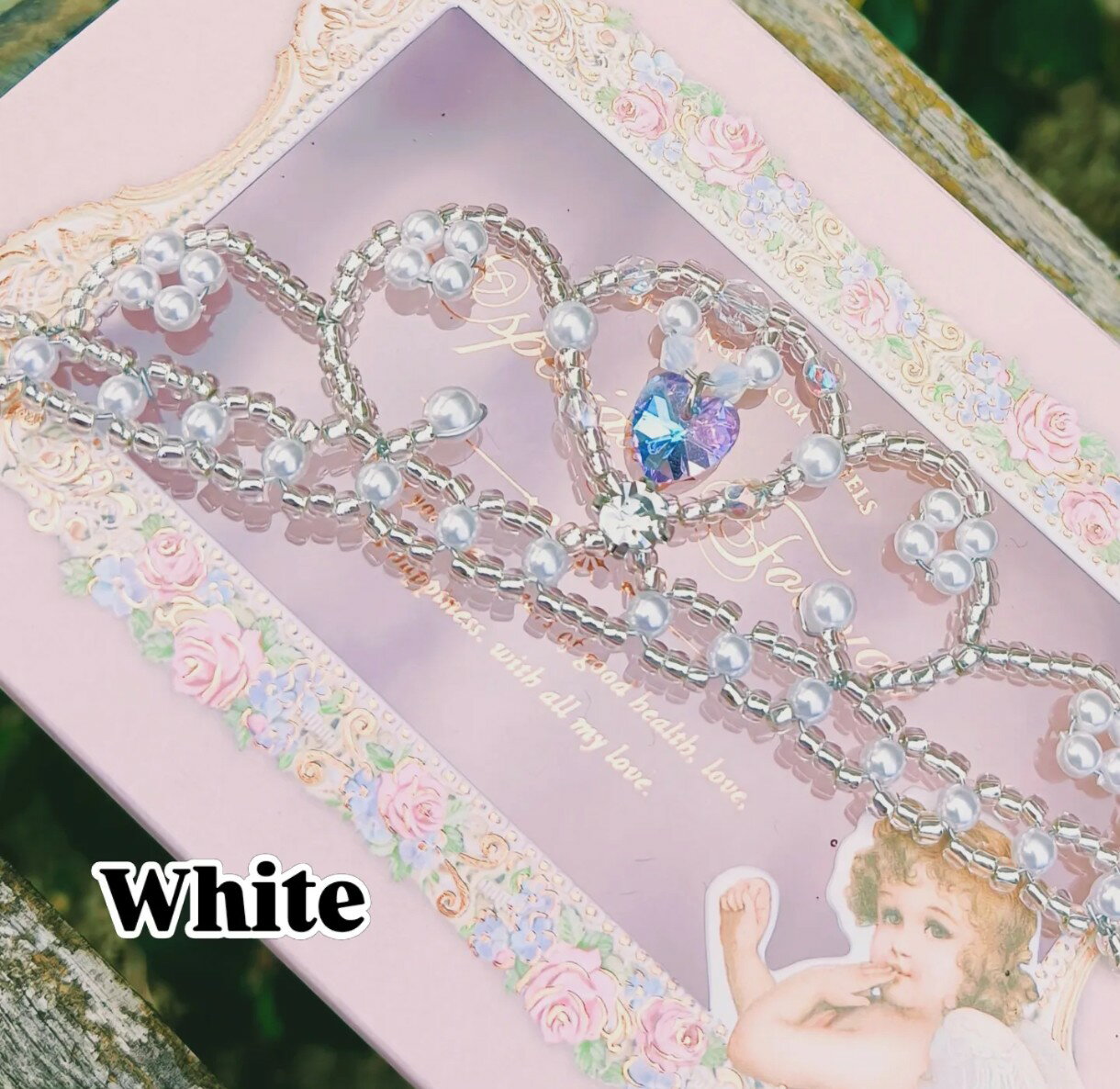 ハートが揺れるミニハートティアラ（ホワイト) 完成品 プリンセス お姫様 七五三 撮影小物 手作りビーズ 真珠 ハンドメイド 工作 キッズドレス ヘッドドレス 結婚式 発表会 パーティー キッズドレス バザー