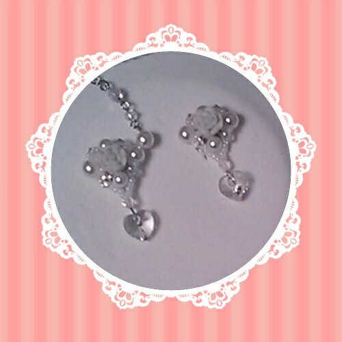 3色・耳に張り付く★ハートが揺れるローズピアス＆イヤリング 樹脂粘土 薔薇 ソフトフラワー ローズ キャッチ式 耳飾り ビーズアクセサリー ブライダル小物 ハンドメイド チタンポスト 金属属アレルギー/パーツ(4)