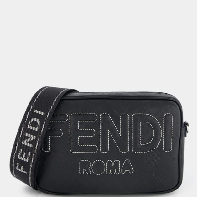 フェンディ ショルダーバッグ レディース FENDI　CAMERA CASE MEDIUM　フェンディ　メンズ　カメラバッグ　ブラック　7M0286　AP15　F0GXN