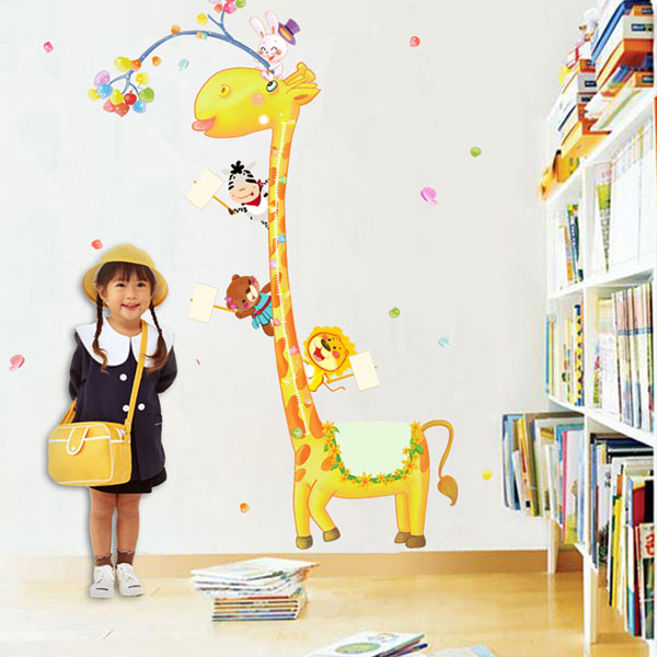 【5の倍数の日ポイント10倍】 貼ってはがせる簡単ウォールステッカー キリンさんの身長計2