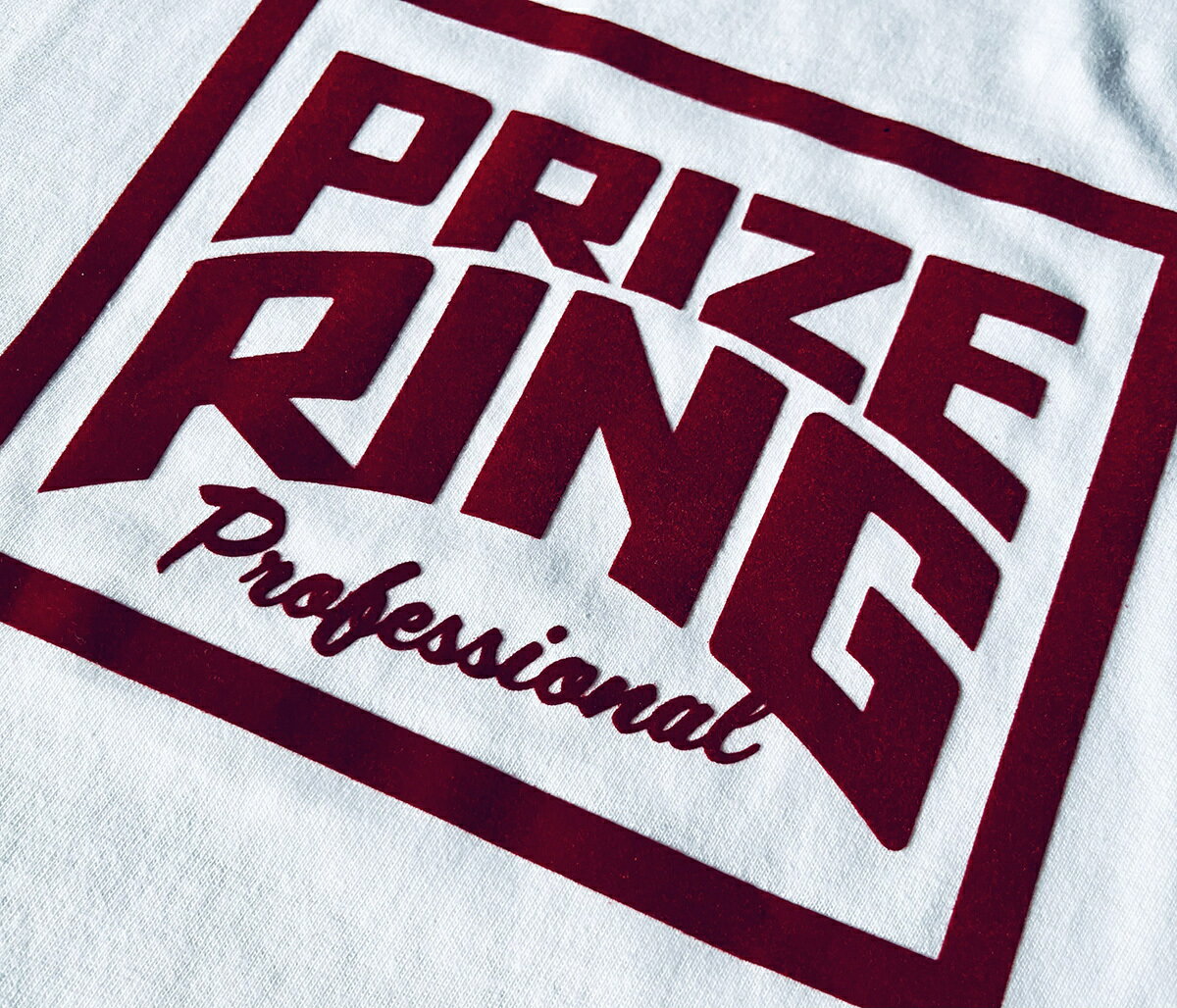 PRIZE RING プライズリング　ボクシングTシャツ　白／エンジ　Lサイズ存在感のある厚さ0.8mmのフエルト・プリント