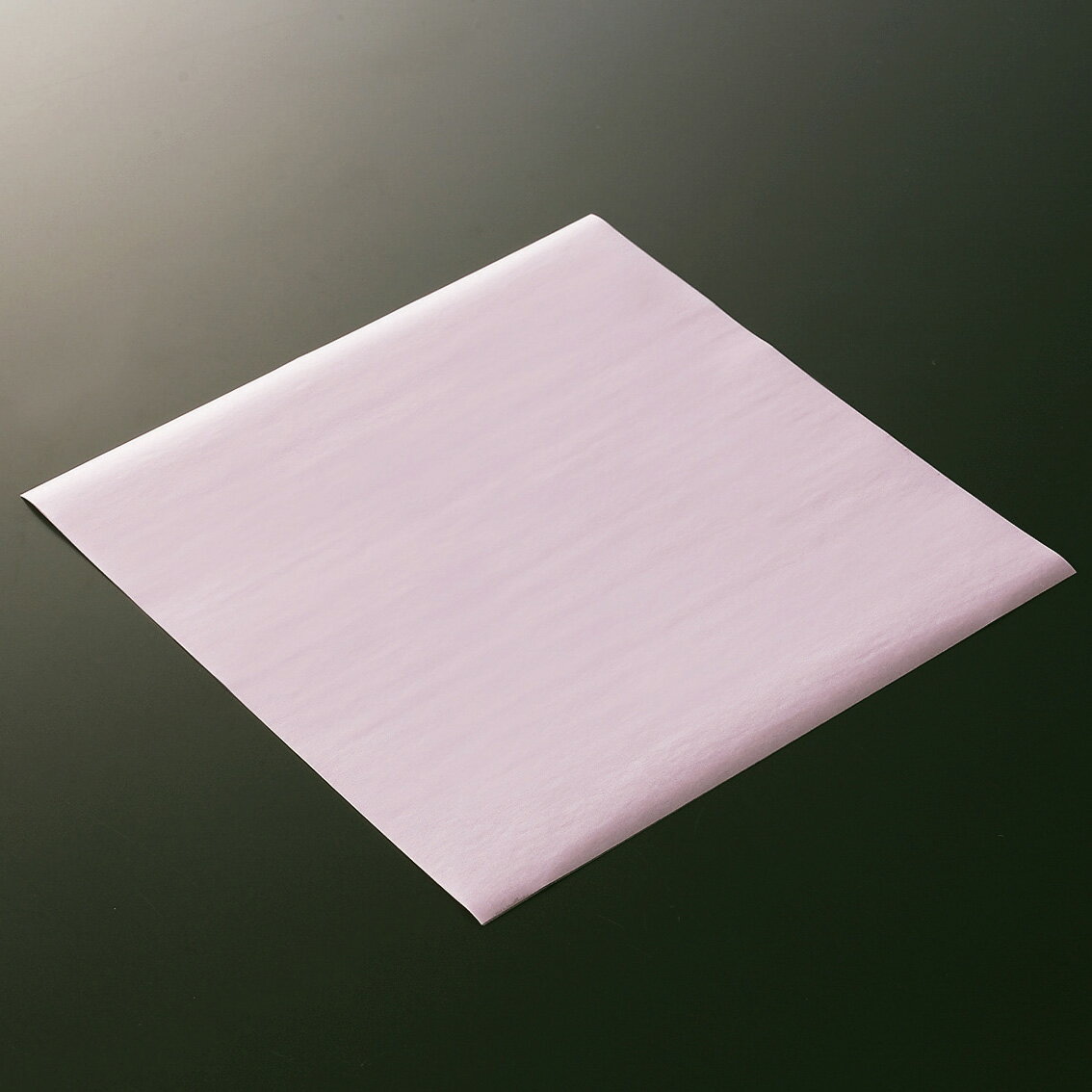 ケーキに敷くためのシート。ココット内に敷いてカットケーキを素敵に演出。サイズ：140×140×mm／材質：耐油未晒クラフト(カップ、底紙)／重量：0.66g商品コード00375996メーカー名天満紙器重量0.66g電子レンジ可種別本体のみ関連商品(バラ)XG424 ペーパーココットシート(140角 ピンク) 1500点・注意事項：モニターの発色によって色が異なって見える場合がございます。・領収書については、楽天お客様マイページから、商品出荷後にお客様自身で印刷して頂きますようお願い申し上げます。・本店では一つの注文に対して、複数の送り先を指定することができません。お手数おかけしますが、注文を分けていただきます様お願い致します。・支払い方法で前払いを指定されて、支払いまで日数が空く場合、商品が廃番もしくは欠品になる恐れがございます。ご了承ください。・注文が重なった場合、発送予定日が遅れる可能性がございます。ご了承ください。・お急ぎの場合はなるべく支払い方法で前払い以外を選択いただきます様お願い致します。支払い時期によっては希望納期に間に合わない場合がございます。