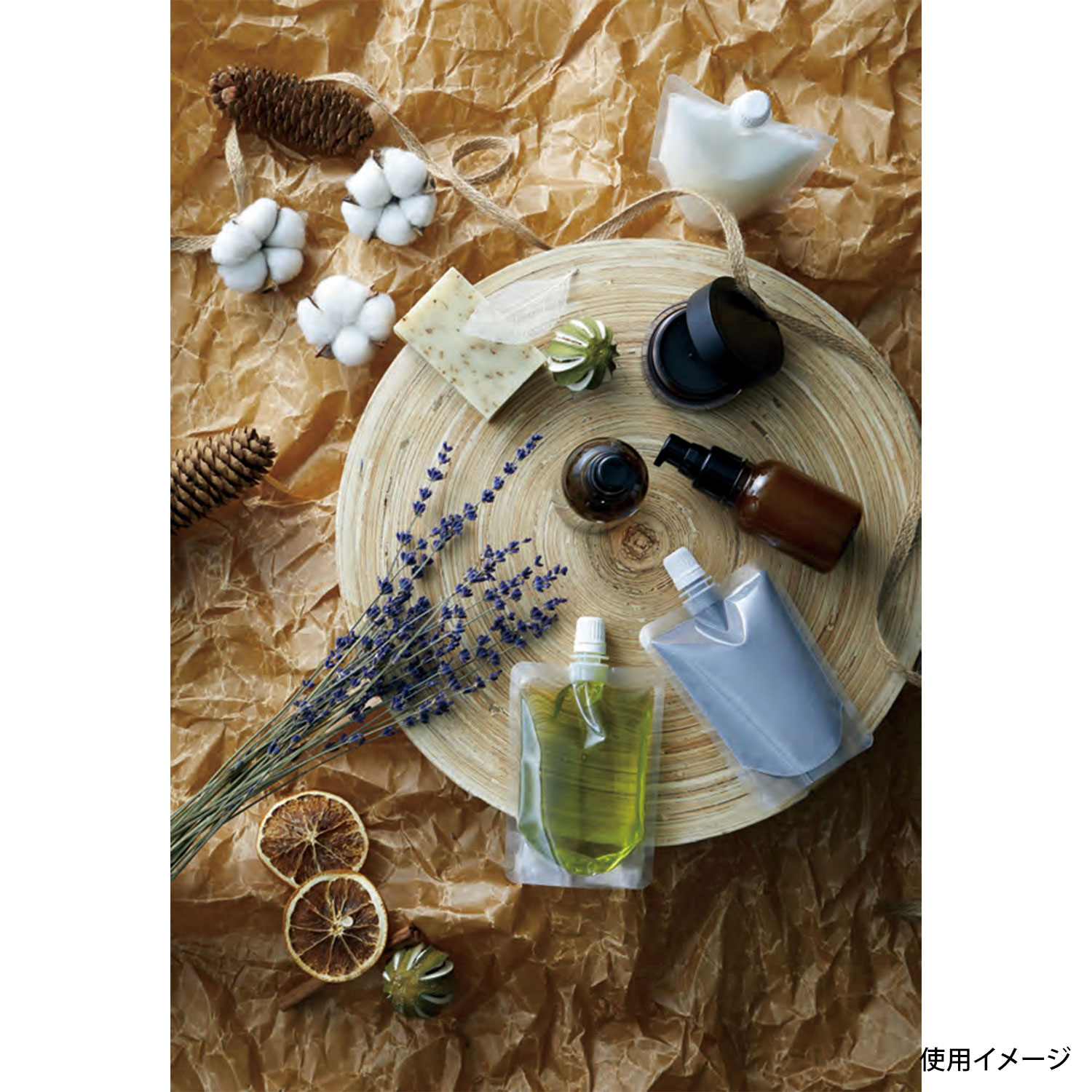 2ピースキャップ付・透明スタンド袋。ボイル殺菌対応：85℃/30分。冷凍対応：-40℃。ガスバリア性あり。スパウト口径：10φ。サイズ：80×120(24)mm材質：透明蒸着PET12μm/ドライ/ONY15μm/ドライ/LLDPE80μm重量：5.81g容量：80ml商品コード00430780メーカー名カウパックサイズ80×120(24)mm材質透明蒸着PET12μm/ドライ/ONY15μm/ドライ/LLDPE80μm重量5.81g容量80ml関連商品(ケース)規格袋 カウパック DP10-TN0080 900点・注意事項：モニターの発色によって色が異なって見える場合がございます。・領収書については、楽天お客様マイページから、商品出荷後にお客様自身で印刷して頂きますようお願い申し上げます。・本店では一つの注文に対して、複数の送り先を指定することができません。お手数おかけしますが、注文を分けていただきます様お願い致します。・支払い方法で前払いを指定されて、支払いまで日数が空く場合、商品が廃番もしくは欠品になる恐れがございます。ご了承ください。・注文が重なった場合、発送予定日が遅れる可能性がございます。ご了承ください。・お急ぎの場合はなるべく支払い方法で前払い以外を選択いただきます様お願い致します。支払い時期によっては希望納期に間に合わない場合がございます。