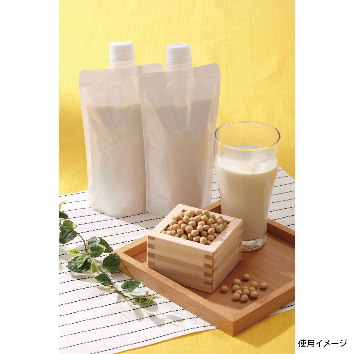 2ピースキャップ付・白印刷スタンド袋。ボイル殺菌対応：90℃/30分。冷凍対応：-40℃。ガスバリア性あり。スパウト口径：21φ。サイズ：100×120(29)mm材質：バリアONY15μm/ドライ/LLDPE130μm重量：13.34g容量：100ml商品コード00430907メーカー名カウパックサイズ100×120(29)mm材質バリアONY15μm/ドライ/LLDPE130μm重量13.34g容量100ml関連商品(ケース)規格袋 カウパック DP21-TW0100 800点・注意事項：モニターの発色によって色が異なって見える場合がございます。・領収書については、楽天お客様マイページから、商品出荷後にお客様自身で印刷して頂きますようお願い申し上げます。・本店では一つの注文に対して、複数の送り先を指定することができません。お手数おかけしますが、注文を分けていただきます様お願い致します。・支払い方法で前払いを指定されて、支払いまで日数が空く場合、商品が廃番もしくは欠品になる恐れがございます。ご了承ください。・注文が重なった場合、発送予定日が遅れる可能性がございます。ご了承ください。・お急ぎの場合はなるべく支払い方法で前払い以外を選択いただきます様お願い致します。支払い時期によっては希望納期に間に合わない場合がございます。