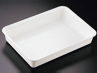 サイズ：583×423×117mm材質：FRP(グラスファイバー強化不飽和ポリエステル樹脂)、※耐熱温度-10℃〜80℃商品コード00276820関連商品(バラ)FRP角バット 3枚取 1点・注意事項：モニターの発色によって色が異なって見える場合がございます。・領収書については、楽天お客様マイページから、商品出荷後にお客様自身で印刷して頂きますようお願い申し上げます。・本店では一つの注文に対して、複数の送り先を指定することができません。お手数おかけしますが、注文を分けていただきます様お願い致します。・支払い方法で前払いを指定されて、支払いまで日数が空く場合、商品が廃番もしくは欠品になる恐れがございます。ご了承ください。・注文が重なった場合、発送予定日が遅れる可能性がございます。ご了承ください。・お急ぎの場合はなるべく支払い方法で前払い以外を選択いただきます様お願い致します。支払い時期によっては希望納期に間に合わない場合がございます。