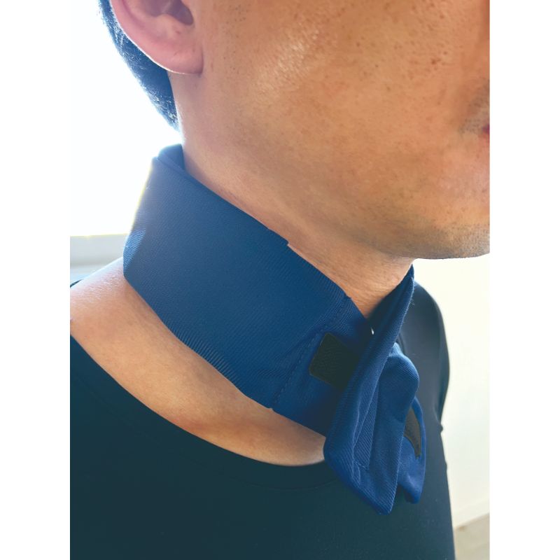 プロステアウトレットの【100個】保冷剤付き ネッククーラー(ディープブルー) 三重化学工業 00747167 プロステ｜アングル2