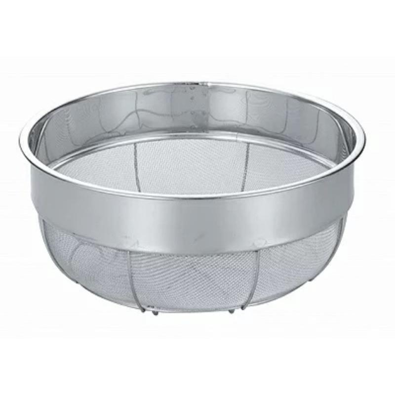 丈夫な18-8ステンレス製。変形しにくい形状。11メッシュ。※35から50cmは、オプションで取っ手を付けられます。サイズ：[外寸]φ430×210mm、[リム巾]101mm材質：18-8ステンレス品番：037053商品コード00472178サイズ[外寸]φ430×210mm、[リム巾]101mm材質18-8ステンレス関連商品(ケース)18-8巾広ザル 43cm 1枚・注意事項：モニターの発色によって色が異なって見える場合がございます。・領収書については、楽天お客様マイページから、商品出荷後にお客様自身で印刷して頂きますようお願い申し上げます。・本店では一つの注文に対して、複数の送り先を指定することができません。お手数おかけしますが、注文を分けていただきます様お願い致します。・支払い方法で前払いを指定されて、支払いまで日数が空く場合、商品が廃番もしくは欠品になる恐れがございます。ご了承ください。・注文が重なった場合、発送予定日が遅れる可能性がございます。ご了承ください。・お急ぎの場合はなるべく支払い方法で前払い以外を選択いただきます様お願い致します。支払い時期によっては希望納期に間に合わない場合がございます。