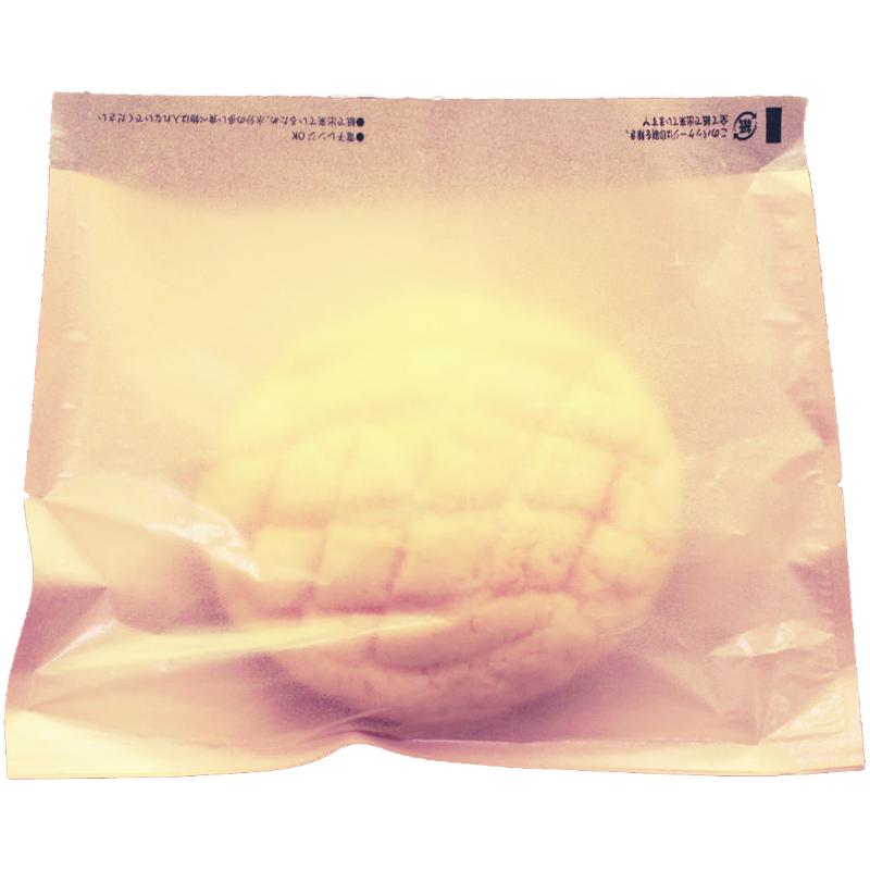 オーガニック食材やワンランク上の商品におすすめ。環境への意識が高い購買層への訴求力がUP！袋に入れて陳列したり、テイクアウト用袋として使用したり、様々なシーンで活躍します。サイズ：240×190mm材質：半透明紙/耐油紙重量：3.65g原産国／製造国：日本商品コード00799661メーカー名コバヤシサイズ240×190mm材質半透明紙/耐油紙重量3.65g関連商品(ケース)100%Paper Take Out 240 3000点・注意事項：モニターの発色によって色が異なって見える場合がございます。・領収書については、楽天お客様マイページから、商品出荷後にお客様自身で印刷して頂きますようお願い申し上げます。・本店では一つの注文に対して、複数の送り先を指定することができません。お手数おかけしますが、注文を分けていただきます様お願い致します。・支払い方法で前払いを指定されて、支払いまで日数が空く場合、商品が廃番もしくは欠品になる恐れがございます。ご了承ください。・注文が重なった場合、発送予定日が遅れる可能性がございます。ご了承ください。・お急ぎの場合はなるべく支払い方法で前払い以外を選択いただきます様お願い致します。支払い時期によっては希望納期に間に合わない場合がございます。