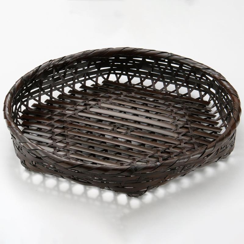 天然竹を使用した料理を彩る竹かご。和の雰囲気を演出し、料理を美しく彩ります。サイズ：φ30×H5cm材質：竹重量：250g原産国／製造国：日本品番：21-400商品コード00842124メーカー名萬洋サイズφ30×H5cm材質竹重量250.00g・注意事項：モニターの発色によって色が異なって見える場合がございます。・領収書については、楽天お客様マイページから、商品出荷後にお客様自身で印刷して頂きますようお願い申し上げます。・本店では一つの注文に対して、複数の送り先を指定することができません。お手数おかけしますが、注文を分けていただきます様お願い致します。・支払い方法で前払いを指定されて、支払いまで日数が空く場合、商品が廃番もしくは欠品になる恐れがございます。ご了承ください。・注文が重なった場合、発送予定日が遅れる可能性がございます。ご了承ください。・お急ぎの場合はなるべく支払い方法で前払い以外を選択いただきます様お願い致します。支払い時期によっては希望納期に間に合わない場合がございます。