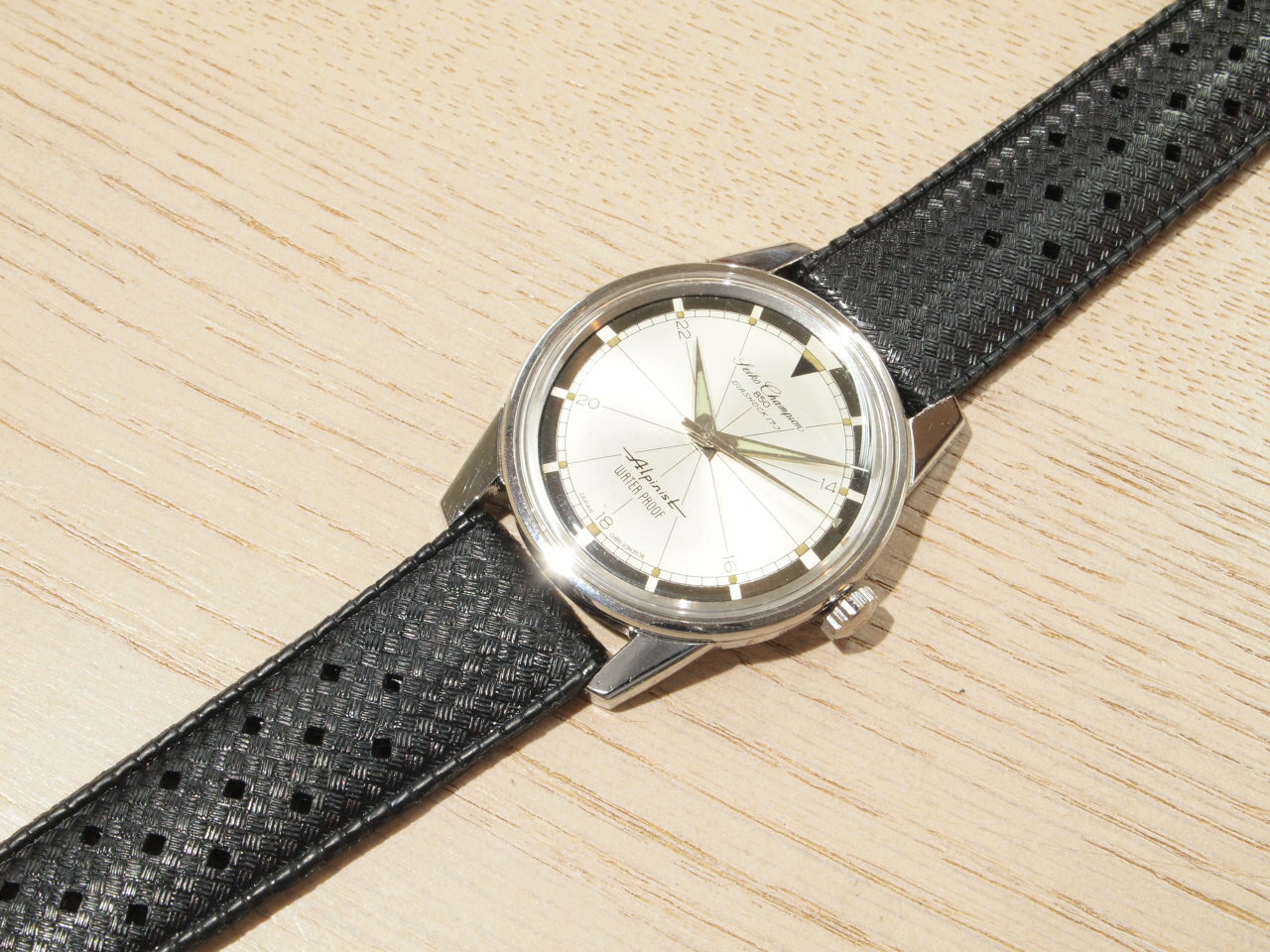 SEIKO Champion 850 Alpinist 【セイコー　チャンピオン 850　アルピニスト】手巻き　【中古】のサムネイル