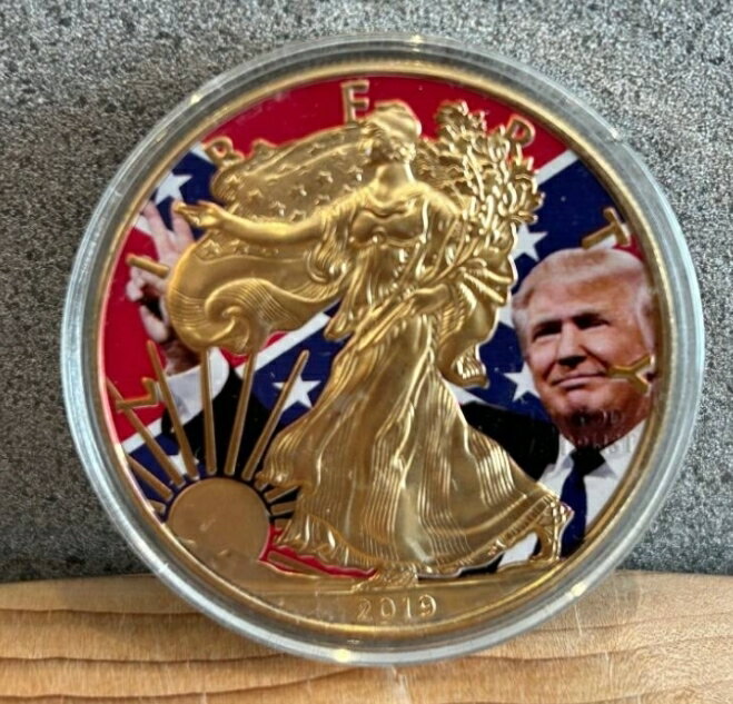 Rakuten - 【限定100枚】 純銀 コイン アメリカ 「トランプ イーグル銀貨」 カラー 1オンス 純銀 銀 銀貨 金メッキ アンティークコイン 2019年 品位銀99.9％ 31.1g シルバー 証明カード 箱入り