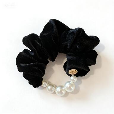 REI【星影】視線を奪う・パール×ベルベット ヘアゴム