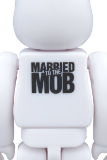 BE@RBRICKMarriedtotheMob