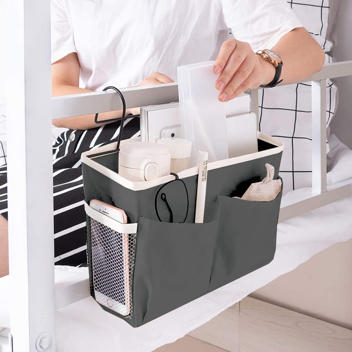 2個セット ベッドサイド収納ラック クローゼット 収納 ハンギング収納バッグラックド 吊り下げ 多機能..