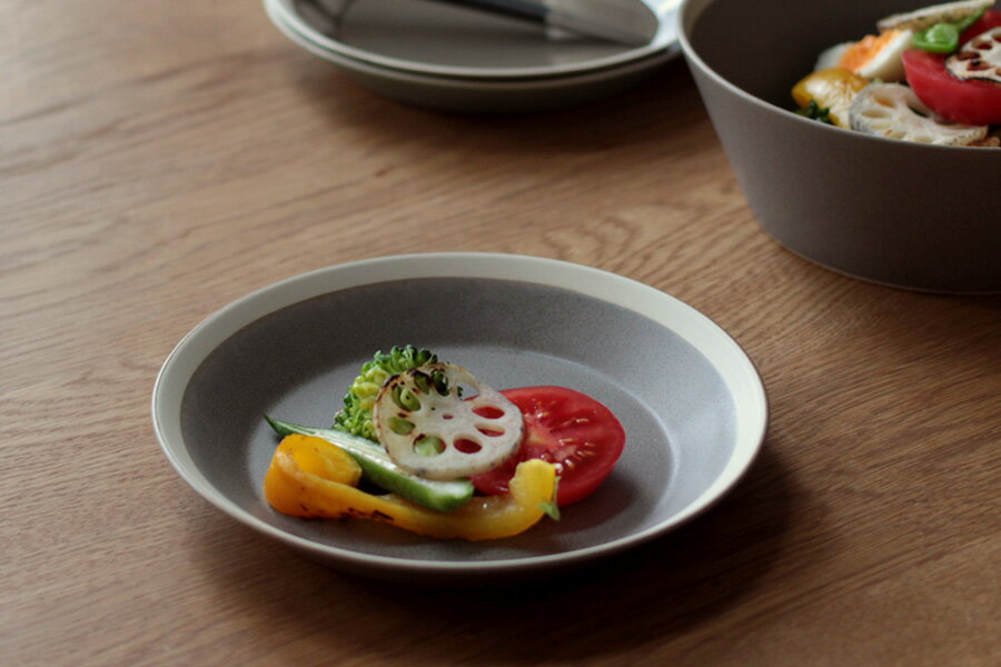 yumiko　iihoshi　porcelain　×　木村硝子店　dishes　180　plate　moss　gray　matte　/　ディシィーズ　モスグレー　マット イイホシユミコ ギフト レンジ可 食洗機可のサムネイル