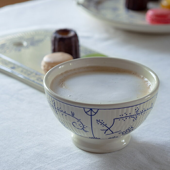 ロイヤルボッホ コペンハーゲン カフェオレボウル 13cm / ROYAL BOCH Copenhague　/　 食器 皿 青 陶磁器 唐草 おし…