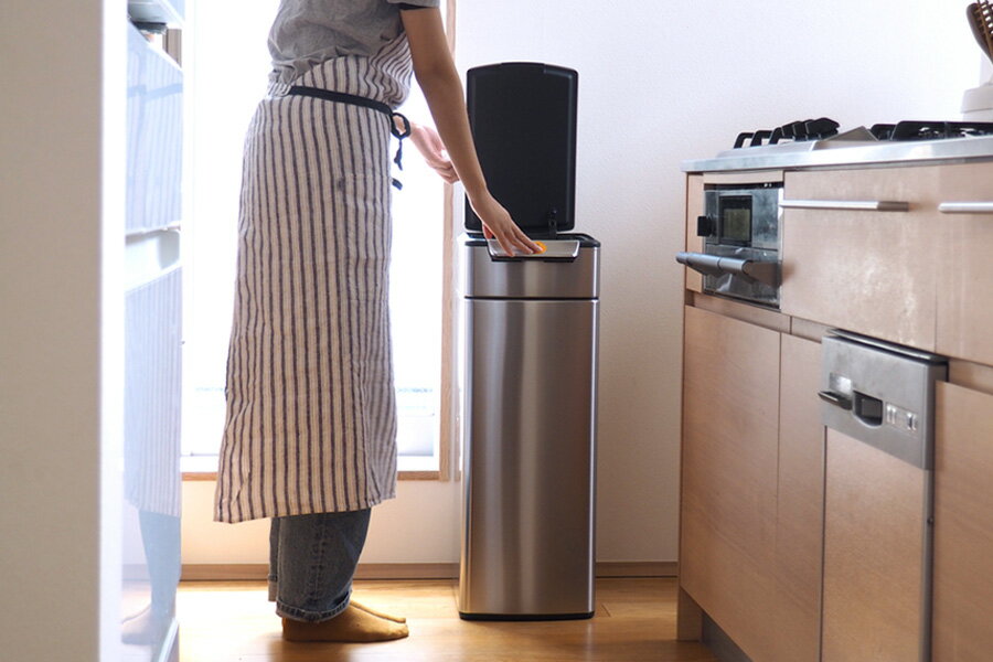 【同梱不可】simplehuman シンプルヒューマン タッチバーダストボックス スリム ステンレス 40L ツヤ消し レクタンギュラー / simplehuman ごみ箱 ゴミ箱 フタ付 スリム ワンタッチ [2]