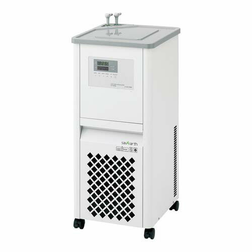 ●低GWP冷媒R32を採用しています。(GWP：675)●耐久性に優れたステンレスコイルを使用しています。●接液部はステンレス製ですので耐久性に優れ、純水の循環が可能です。●強力な冷却能力を有し、幅広い分野で使用可能です。●外部温度センサーの使用により、対象物の温度の直接測定が可能です。●過負荷保護装置・高圧圧力スイッチ・安全ブレーカー・自己診断機能を有しています。●温度範囲(度)※1：-10〜+30●温度調節精度：±2.0度(室温20度／循環量最大／電源AC100V 50／60Hz／設定5〜30度／無負荷時)●循環方式：密閉系向循環●使用液体種類：清水・純水・エチレングリコール等●外部循環能力(50／60Hz)：最大流量／20／20L／min、最大揚程／9.5／12.9m(ポンプ単体使用時)●冷却能力：815W(at10度)●循環ノズル外径：直径11mm(適応チューブ内径直径8mm)●液槽：直径280*H280mm 約16L●冷媒：R32●サイズ：357*407*800mm●電源：AC100V 50／60Hz●タイマー機能：1分〜47時間59分(1分単位)●自己診断機能：上／下限温度異常検出・センサー異常・冷凍機オーバーロードリレー・冷凍機保護タイマー・停電検知・制御温度異常・メモリーエラー●外部入・出力：外部温度センサー入力端子・温度計用アナログ出力端子(DC1〜5V)アラーム出力端子(DC12V〜17V)●重量：約43kg●※周囲環境温度、使用液によって-20(-10)度まで到達しない場合があります。●事業者向け商品です。リニューアルに伴い、パッケージ・内容等予告なく変更する場合がございます。予めご了承ください。広告文責：楽天グループ株式会社050-5212-8316
