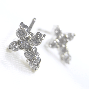 樂天商城 - シルバー925　ピアス　クロスのキュービックジルコニア/楽ギフ_包装