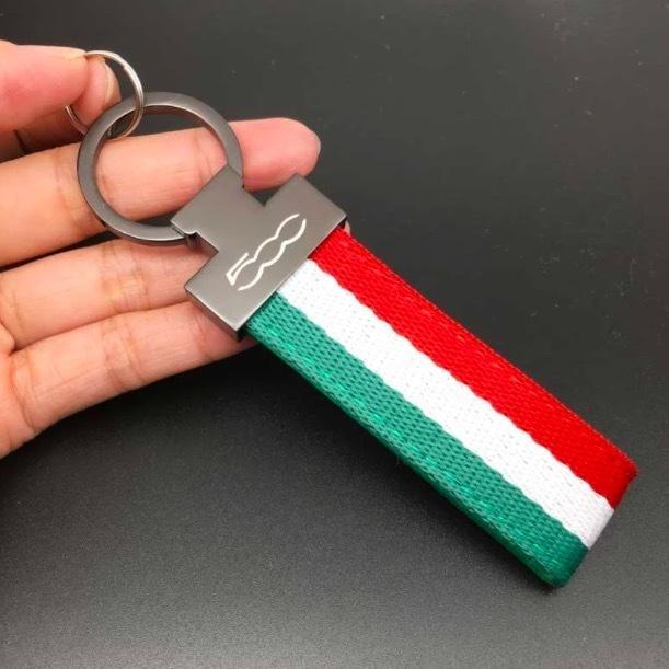 キーホルダー FIAT イタリア国旗 緑白赤 フィアット 500 お洒落 かわいい トリコロール