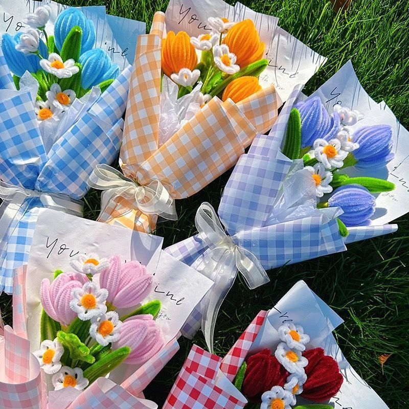 樂天商城 - 完成品 チューリップ 花束 手芸モール 造花 枯れない花 モールフラワー 手作り 母の日 敬老の日 開店祝い 卒業式 女性 プレゼント 精巧で可 ぬいぐるみ花束 お返し バレンタインデー