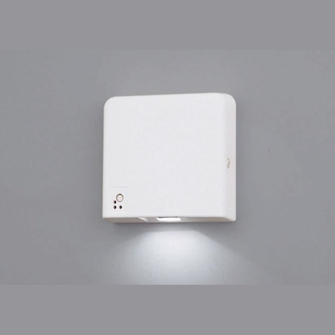 Rakuten - 【お取り寄せ】パナソニック Panasonic 客席誘導灯 FA01520JLE1 防災設備 消防設備 施設 店舗 マンション 業者向け 交換