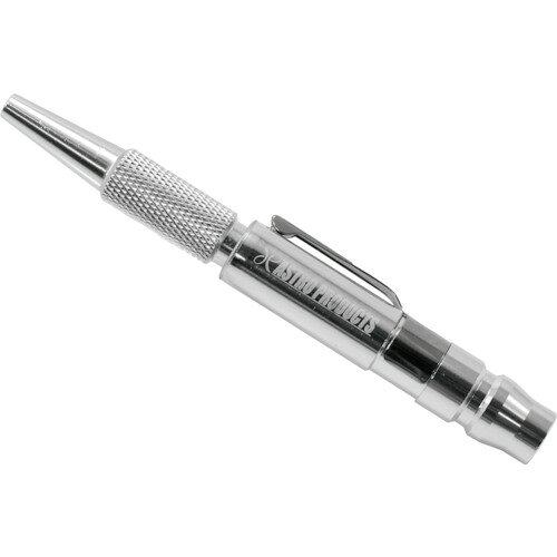 ●最高使用圧力：0.8MPa●携帯性に優れたペン型のエアブローガンです。●先端を回すと、エアの流量を調節できます。●ペンクリップが付いているので、ポケットに差して携帯できます。リニューアルに伴い、パッケージ・内容等予告なく変更する場合がございます。予めご了承ください。広告文責：楽天グループ株式会社050-5212-8316