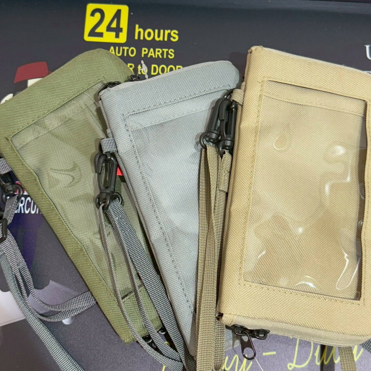 マーキュリー Mercuryモバイル サコッシュ バック レディース メンズ 男女兼用 サンドベージュ カーキ ..