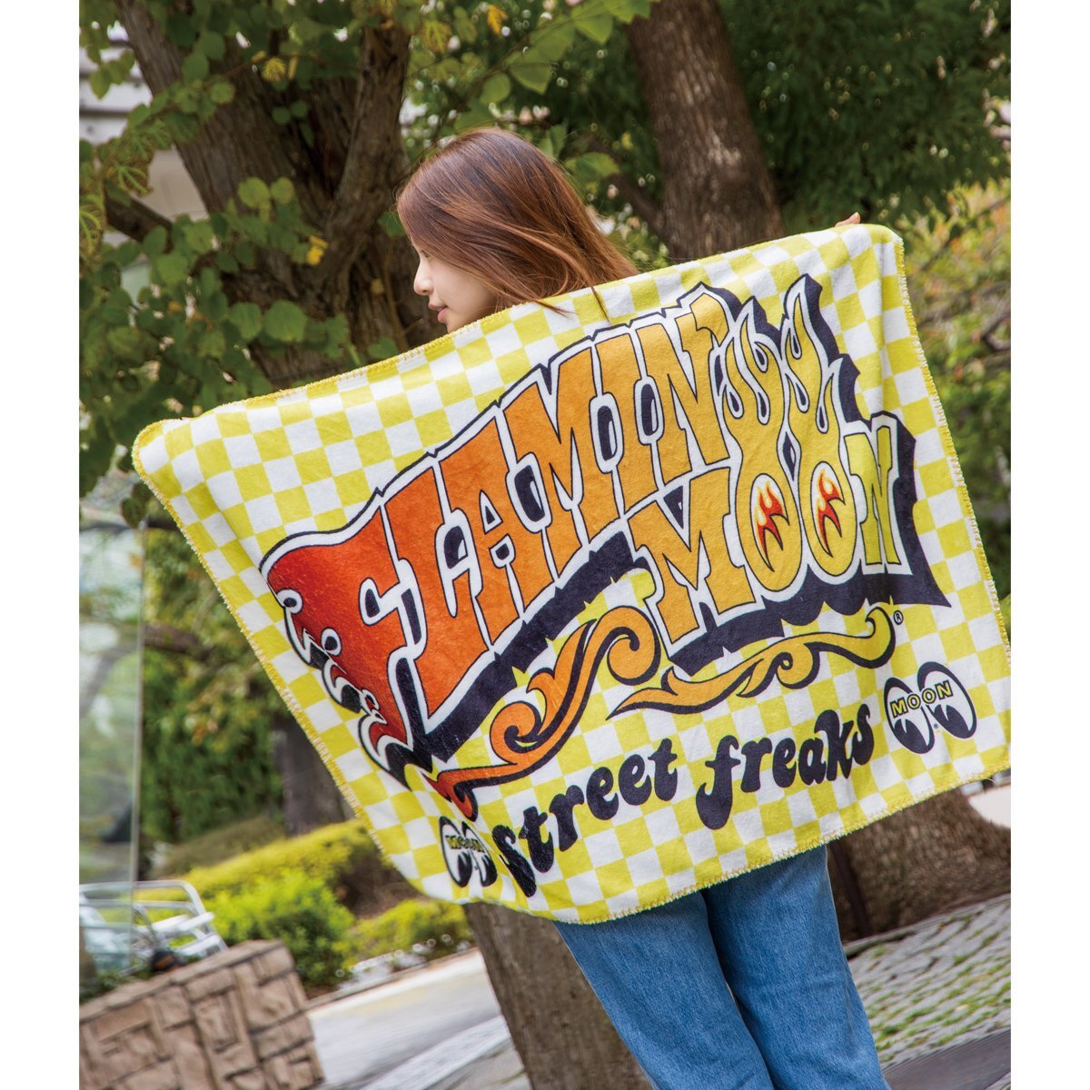 Rakuten - 【ムーンアイズ】【フリース ブランケット 】FLAMIN’ MOON MOONEYES ムーンアイズ ロゴ アイボール ムーンロゴ ムーンアイ MOON Equipped ホットロッド アメ車 ローライダー アメリカン雑貨 ガレージ雑貨 レトロ カリフォルニアスタイル