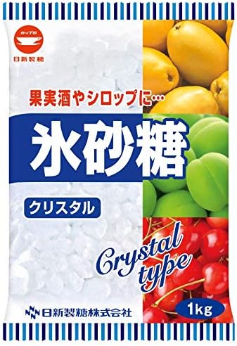 カップ印 氷砂糖クリスタル 1kg氷砂糖は梅酒用として定番のお砂糖です。梅酒だけでなく、いろんな果実酒に使えます。最も一般的なクリスタルタイプです。 機械を使って造られるため、ロックタイプの氷砂糖と比較して粒径の大きさは均一で小さめです。梅酒、梅シロップ、レモン酒、かりん酒をはじめ幅広くお使いいただけます。カップ印 氷砂糖クリスタル 1kg