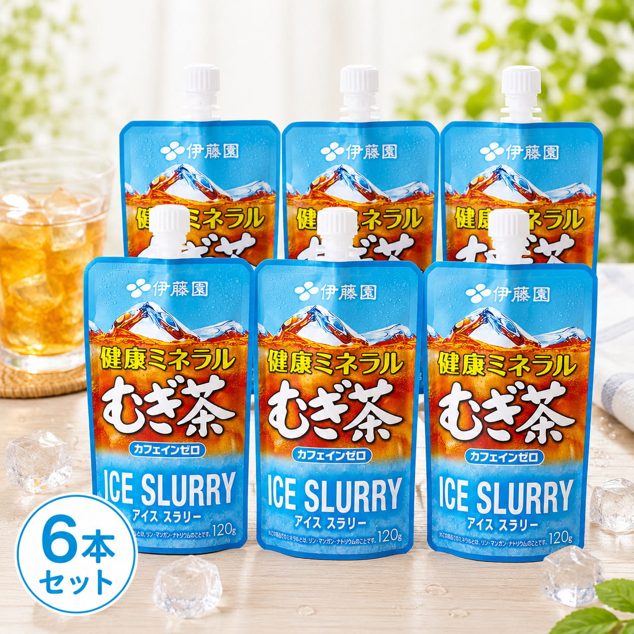 伊藤園 健康ミネラルむぎ茶 アイススラリー 120g パウチ 6本セット 凍らせてもんで飲む カフェインゼロ キャップ付き 無糖 まとめ買い ストックブランド：伊藤園暑い季節の外出やスポーツ時に、冷たい麦茶を手軽に取り入れたい方へ。健康ミネラルむぎ茶 アイススラリーは、凍らせたあとにもんで飲むタイプのパウチ飲料です。 120g入りを6本セットにしているため、家族分の用意や外出前のストック、運動時の持ち出し用として使いやすい内容。冷やしておくだけでなく、凍らせて持ち歩くことで、暑さが気になる日の水分補給にも役立ちます。 麦茶ならではのすっきりとした飲み口で、甘さの強いドリンクが苦手な方にも選びやすいタイプです。 キャップ付きパウチ容器なので、屋外でもそのまま飲みやすく、バッグにも入れやすい形状。レジャー、スポーツ観戦、移動中、作業の合間など、冷たい飲料を準備しておきたい場面に向いた6本セットです。◆ 6個セットでのお届けです ◆ 健康ミネラルむぎ茶のアイススラリー120gを6本まとめたセット。外出用や運動時の備えとして、複数本を常備しやすい内容 凍らせたあとに手でもんで飲む麦茶タイプのパウチ飲料。シャリッとした冷たさを楽しみながら、暑い日の水分補給に活用できます すっきりとした味わいで、甘さの強い飲料を避けたい場面にも取り入れやすい仕様 キャップ付きパウチ容器を採用し、持ち歩きやすくそのまま飲みやすい形状。屋外やスポーツシーンでも レジャー、移動中、運動後、屋外作業時など、冷たい飲料を用意したい場面に活用いただけます項目内容ブランド名伊藤園JANコード4901085664568内容量 / 重量120gセット内容6個セット原産国日本アレルギー情報大麦商品タイプスパウトパウチ■ 商品の特徴 健康ミネラルむぎ茶のアイススラリー120gを6本まとめたセット。外出用や運動時の備えとして、複数本を常備しやすい内容 凍らせたあとに手でもんで飲む麦茶タイプのパウチ飲料。シャリッとした冷たさを楽しみながら、暑い日の水分補給に活用できます すっきりとした味わいで、甘さの強い飲料を避けたい場面にも取り入れやすい仕様 キャップ付きパウチ容器を採用し、持ち歩きやすくそのまま飲みやすい形状。屋外やスポーツシーンでも レジャー、移動中、運動後、屋外作業時など、冷たい飲料を用意したい場面に活用いただけます■ ご注意事項 予告なくパッケージや内容量が変更される場合がございます。 画像はイメージです。実際の商品と一部異なる場合がございます。 食品のため、お客様のご都合による返品・交換はお断りしております。 商品到着後はお早めにお召し上がりください。関連商品伊藤園 健康ミネラルむぎ茶 アイススラリー 120g パウチ 3本セッ...伊藤園 健康ミネラルむぎ茶 アイススラリー 120g パウチ 16本セ...1,080円4,420円オーサワの有機 黒炒り玄米粉末 150g 2袋セット 国産有機玄米10...伊藤園 健康ミネラルむぎ茶 アイススラリー 120g パウチ 単品 凍...2,230円680円オーサワの有機 黒炒り玄米粉末 150g 単品 国産有機玄米100％ ...オーサワジャパン オーサワの昆布茶 30g×2袋 北海道日高産 天然み...1,280円1,680円和紅茶 ティーバッグ ギフト ミントン MINTON バラエティパック...ピーチティー JAF TEA 紅茶 ピーチオーチャード 1.5gx10...1,680円1,790円アールグレイ ティーバッグ JAF TEA 紅茶 2gx100包 セイ...レモンティー フルーツティー ティーバッグ サニーレモン 1.5gx1...1,790円1,790円伊藤園 健康ミネラルむぎ茶 アイススラリー 120g パウチ 6本セット 凍らせてもんで飲む カフェインゼロ キャップ付き 無糖 まとめ買い ストック 6個セットでのお届けです。 健康ミネラルむぎ茶のアイススラリー120gを6本まとめたセット。外出用や運動時の備えとして、複数本を常備しやすい内容凍らせたあとに手でもんで飲む麦茶タイプのパウチ飲料。シャリッとした冷たさを楽しみながら、暑い日の水分補給に活用できますすっきりとした味わいで、甘さの強い飲料を避けたい場面にも取り入れやすい仕様 ※パッケージ・内容量は予告なく変更になる場合があります。