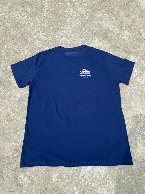 【Patagonia】ハワイ限定 希少 Pataloha Honolulu パタゴニア パタロハ メンズ フライングフィッシュ Tシャツ XL ネイビー 紺 半袖 スリムフィット 希少 男性 ホノルル HONOLULU ハワイ HAWAII アロハ ALOHA 釣り 魚 フィッシング コットン ギフト プレゼント インポート