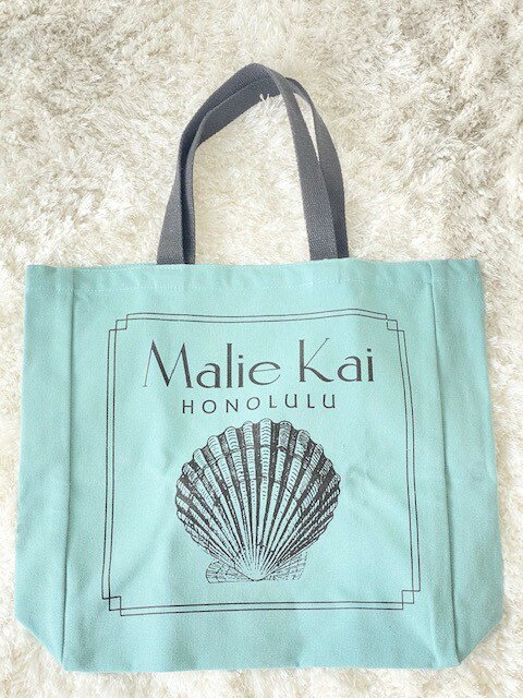 【送料無料】【MALIE KAI CHOCOLATES HONOLULU】 ファーマーズマーケット トートバッグ ブルー ブラック ベージュ ハワイ限定 ハワイ直輸入 ハワイ ホノルル ワイキキ HAWAII エコバッグ ロゴ ロゴグッズ 海外輸入 カジュアル バッグ マリエカイチョコレート