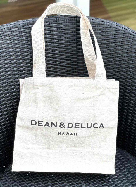 【送料無料】【DEAN&DELUCA HAWAII】【正規品】ハワイ限定 ディーン＆デルーカ リッカールトン限定 キャンバストート 白ホワイト トートバッグ エコバッグ ショッピングバッグ コットン 内ポケット付き ハワイアン雑貨 ディーンアンドデルーカ ロゴ プレゼント ギフトのサムネイル
