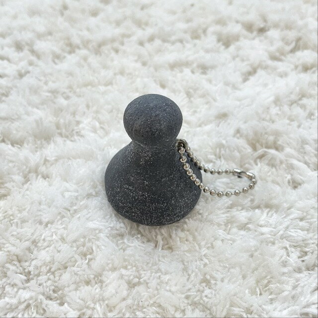 【Pohaku kuiai】ハワイ 伝統 ポイ タロイモ ストーン ブラック キーホルダー フラダンス ハワイアン 輸入品 mu