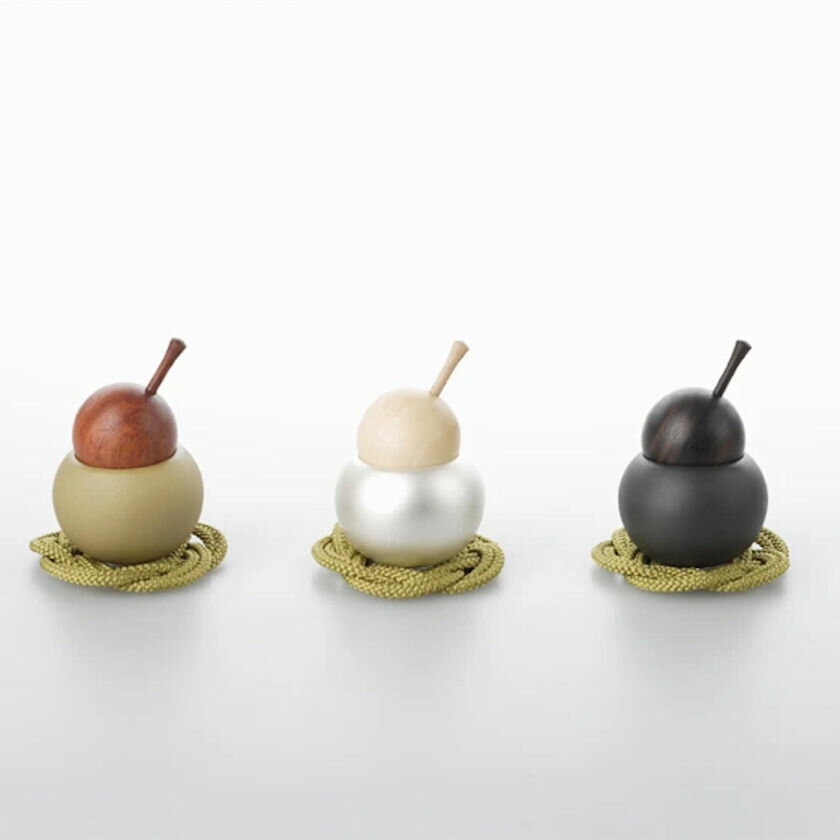 Pear(ペア) 小泉製作所 洋ナシモチーフ 癒しの音色 インテリア お部屋のアクセント 可愛いデザイン 呼び鈴 祈りの道具 瞑想 リラックスタイム