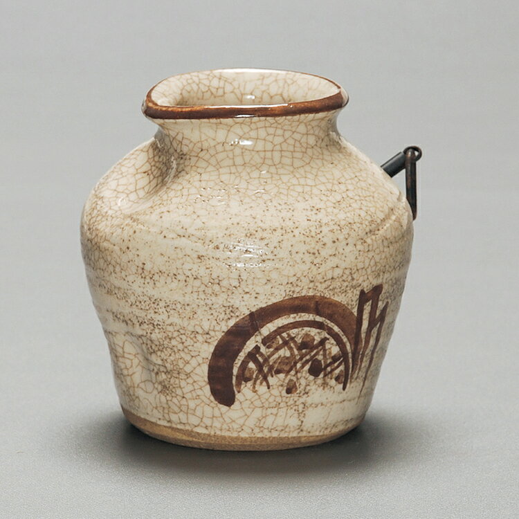 うずくまる花入　志野　和陶作　茶道具　茶道　ホビー