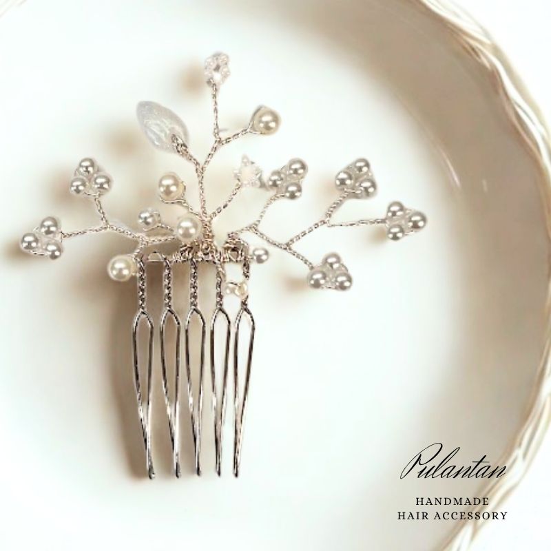 ヘアコーム 小枝 パール レジン リーフ おしゃれ 60mm×65mm アクセサリー 髪飾り ヘッドドレス ウエディング 結婚式 上品 レディース 高級感 お呼...
