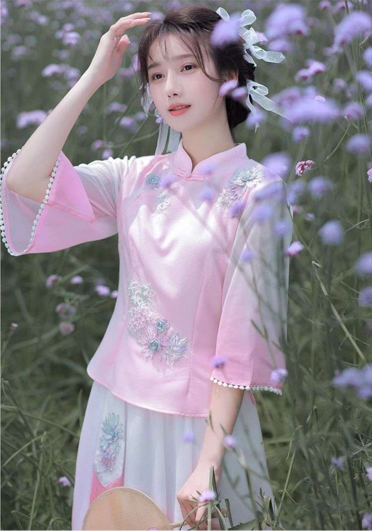 唐装 改良 漢服 女性 春夏 大人用 刺繍 薄手 チャイナドレス おしゃれ 中華服 日常着 普段着 華流 コスプレ衣装 パーティー イベント 学園祭 文化祭 時代劇 中国 民国風 茶芸服 二胡演奏 舞台ステージ衣装 上下2点セット トップス+スカート 写真撮影 ピンク ブルー M~4XL