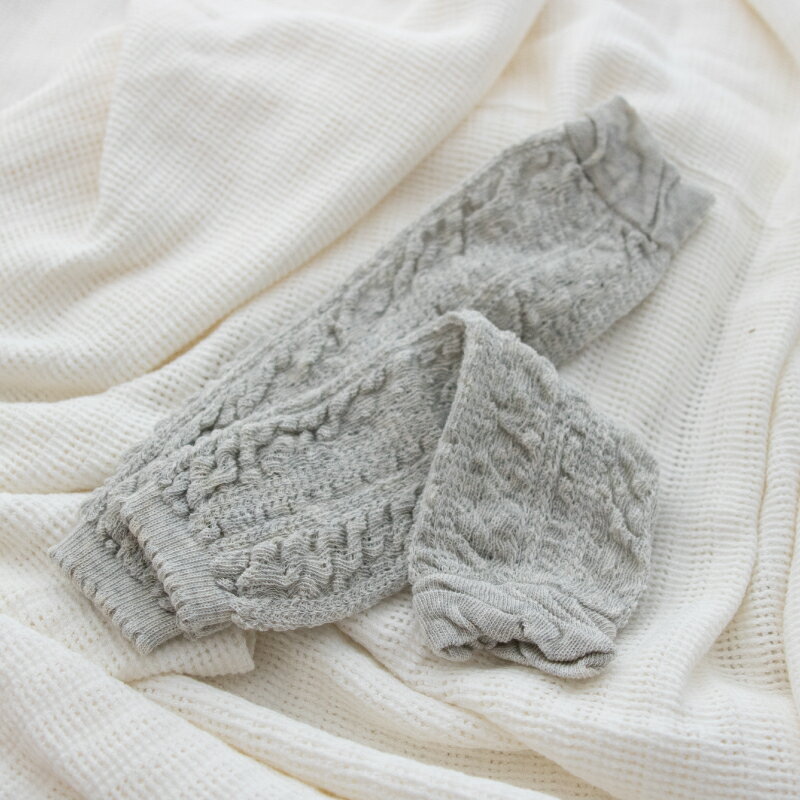 日本製 ふんわりくしゅっと！ レッグウォーマー 赤ちゃん ニット編み風 日除け 虫よけ 冷房対策 ホワイト グレー ベビー 新生児 PUPO【メール便OK(03)】 2