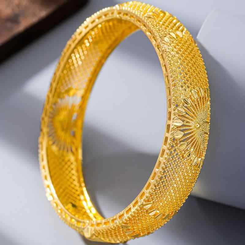 ・カテゴリ: 手飾・主な素材: 合金・加工技術: 電気メッキ・カラー展開: ゴールド・純度: 24K・デザイン特徴: 透かし彫り、クジャク、バックル・流行要素: 福の字・スタイル: エスニック風、レトロ文学風・重量: 27g