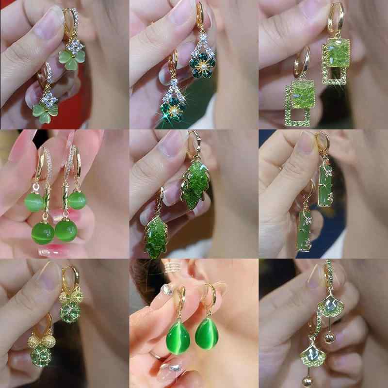 ・カテゴリ: 耳飾り・主な素材: 亜鉛合金・モチーフ: 葉、花、花弁、植物・加工技術: 電気メッキ・スタイル: ファッション、通勤、OL・対象: 女性・耳針素材: 銅