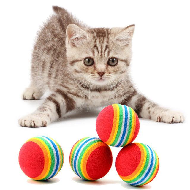 猫用おもちゃ ペット用品 噛むおもちゃ ストレス解消 ひとり遊び用 ボール カラフル 軽量 弾力 耐久性 運動不足解消 かわいい キャットトイ EVA